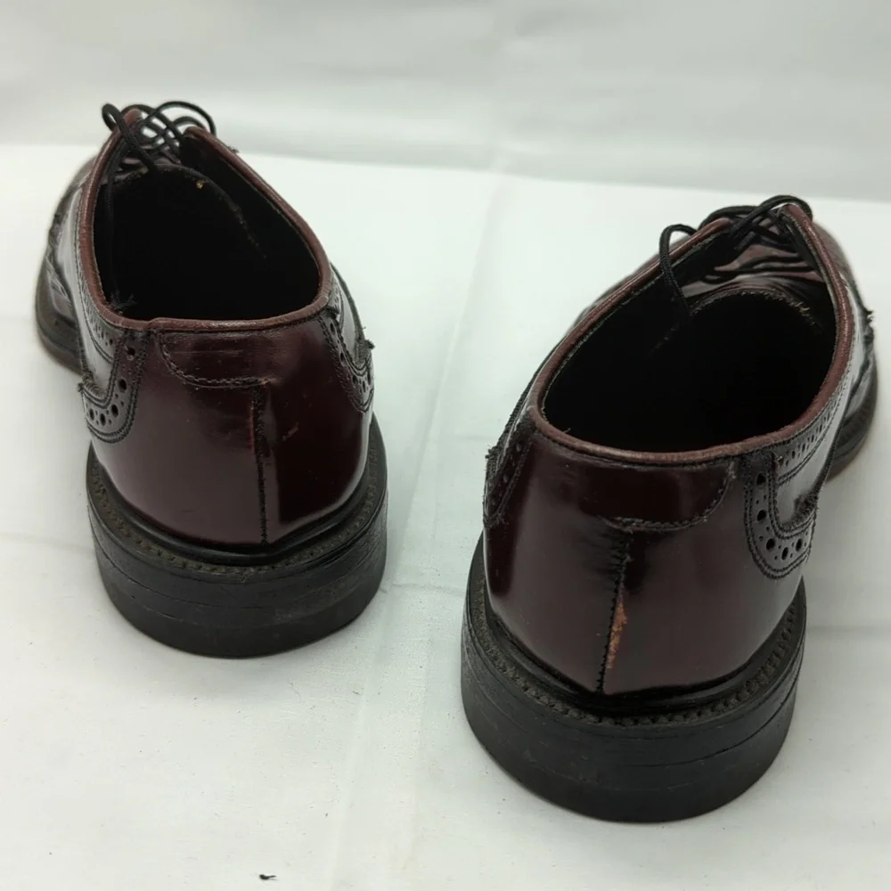 Regal men's wingtips sz. 8C - Picture 3 of 7